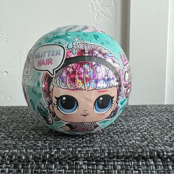 NWT LOL Surprise Glitter Color Change Dolls with 7 Surprises - Picture 2 of 6
